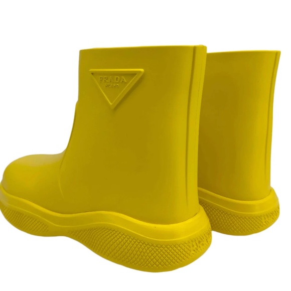 Prada Yellow Rubber Rain Boots – Size 35 – Authentic Pre-Owned - Picture 3 of 4